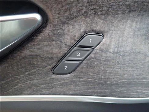 New 2025 Jeep Grand Cherokee Limited w/ Black Appearance Package image 15