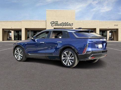 Used 2024 Cadillac Lyriq Luxury w/ Nappa Leather Package image 7