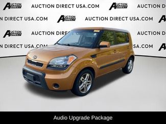Used 2011 Kia Soul + w/ Audio Pkg FWD video 2