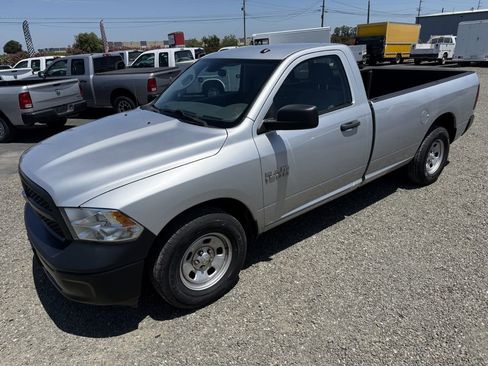 Used 2018 RAM 1500 Express RWD image 9