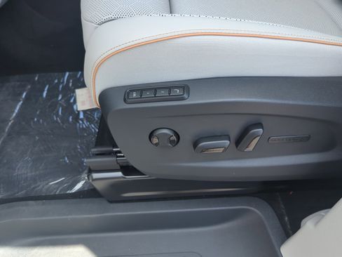 New 2025 Volkswagen ID. Buzz 1st Edition image 14