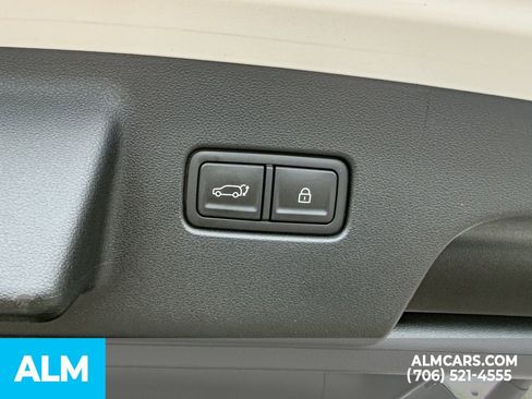Used 2026 Hyundai Palisade SEL FWD image 21