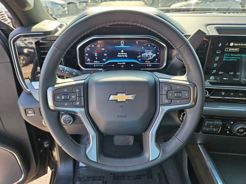 Used 2024 Chevrolet Silverado 3500 High Country AWD/4WD image 17