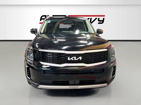 Used 2022 Kia Telluride S AWD/4WD image 2