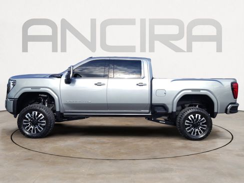 Used 2025 GMC Sierra 2500 Denali Ultimate image 8