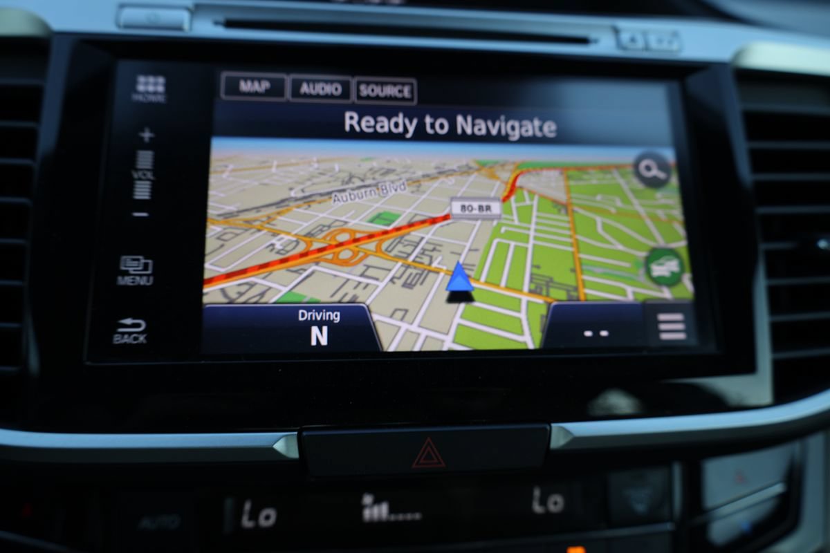 Used 2017 Honda Accord Touring image 28