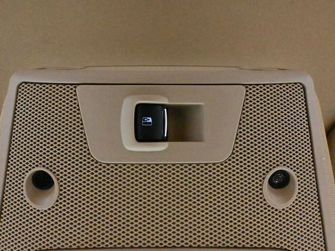 Used 2019 Ford F150 Lariat w/ Equipment Group 502A Luxury image 34