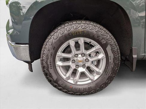 New 2025 Chevrolet Silverado 1500 LT w/ Z71 Off-Road Package image 9