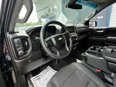 Used 2022 Chevrolet Silverado 1500 Custom AWD/4WD image 12