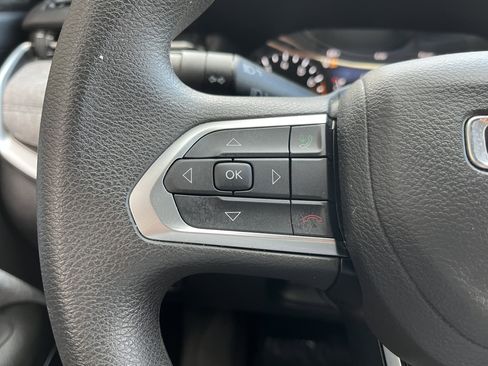 Used 2024 Jeep Compass Sport image 24