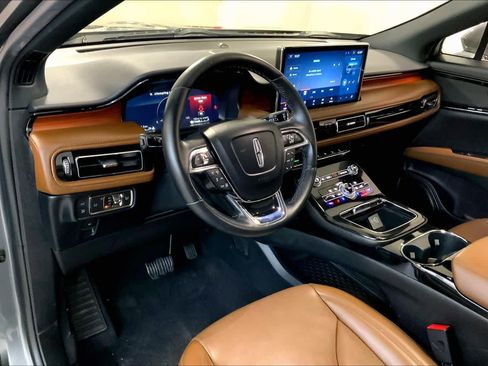 Used 2022 Lincoln Nautilus Reserve image 34