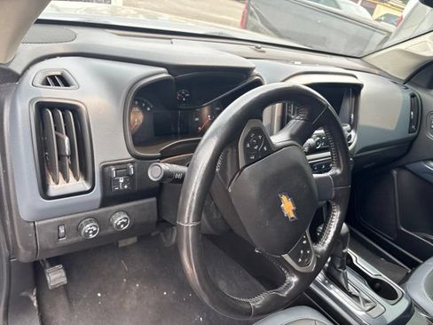 Used 2020 Chevrolet Colorado Z71 AWD/4WD image 8