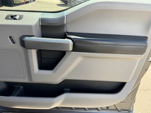 Used 2015 Ford F150 XLT w/ Equipment Group 302A Luxury RWD image 8