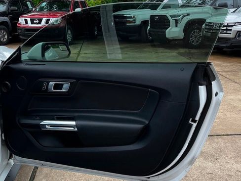Used 2019 Ford Mustang Coupe w/ Equipment Group 101A RWD image 29