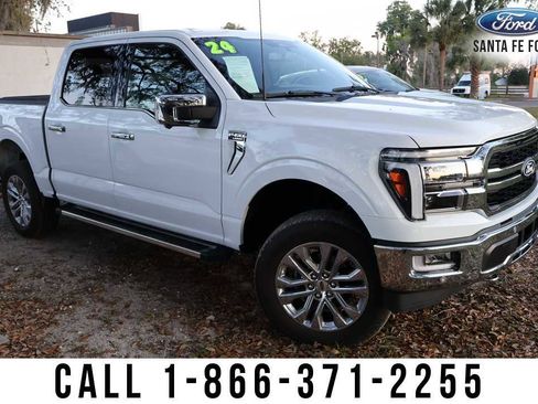 Used 2024 Ford F150 Lariat w/ FX4 Off-Road Package image 5