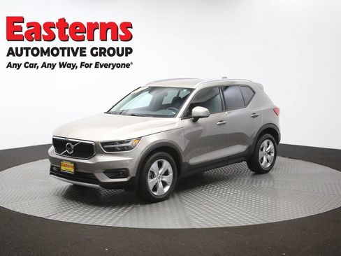 Used 2022 Volvo XC40 T4 Momentum FWD image 57