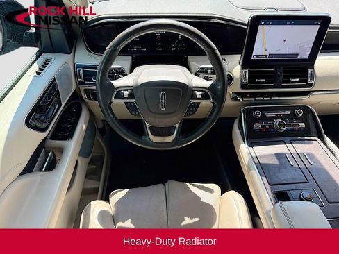 Used 2019 Lincoln Navigator Reserve AWD/4WD image 24