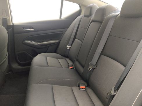 Used 2022 Nissan Altima 2.5 SV FWD image 18