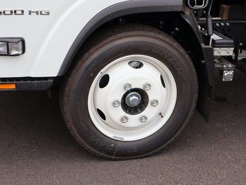 New 2025 Chevrolet Low Cab Forward image 6