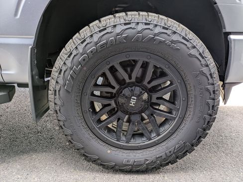 Used 2022 Ford F150 Lariat w/ Equipment Group 502A High AWD/4WD image 30