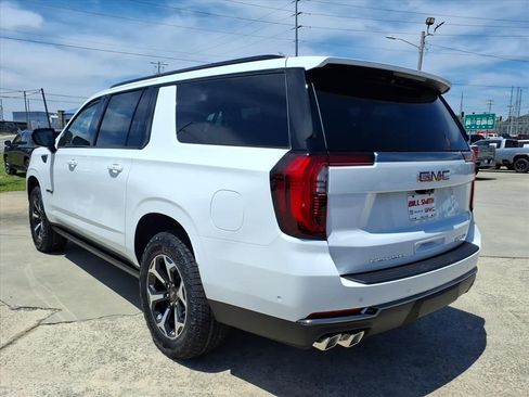 New 2026 GMC Yukon XL AT4 w/ AT4 Premium Plus Package AWD/4WD image 5