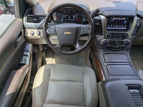 Used 2020 Chevrolet Tahoe Premier AWD/4WD image 16