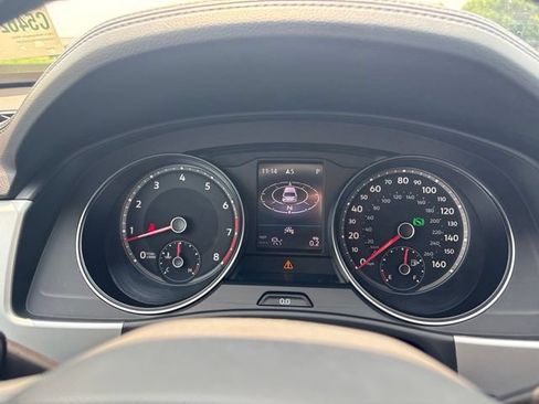 Used 2021 Volkswagen Atlas SE w/ Panoramic Sunroof Package AWD/4WD image 32
