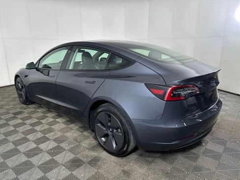 Used 2023 Tesla Model 3 Standard Range image 5