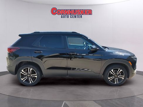 Used 2024 Chevrolet TrailBlazer LT w/ Convenience Package FWD image 8