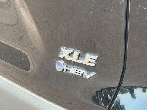 Used 2025 Toyota RAV4 XLE w/ Convenience Package AWD/4WD image 6