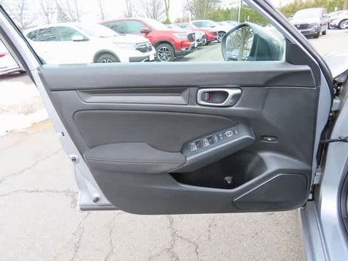 Used 2023 Honda Civic Sport image 15