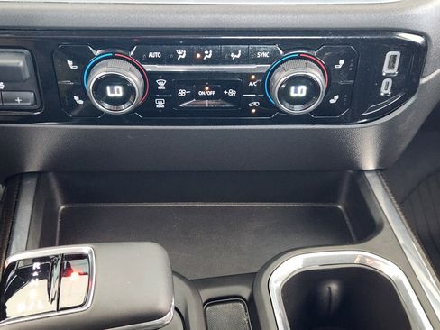 Used 2024 Chevrolet Silverado 1500 LT AWD/4WD image 20