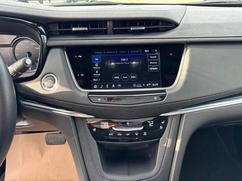 Certified 2024 Cadillac XT5 Premium Luxury FWD image 15