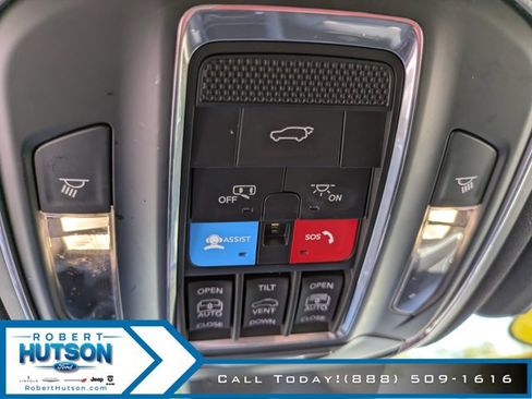 Used 2025 Jeep Grand Cherokee L Limited w/ Luxury Tech Group II AWD/4WD image 29
