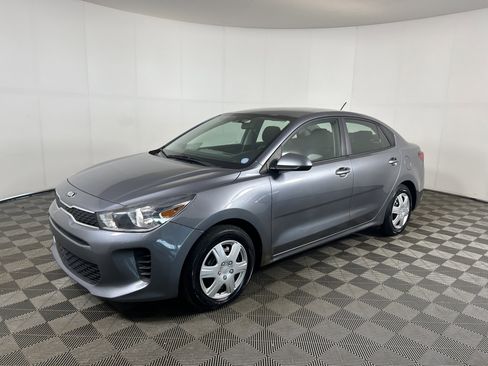 Used 2020 Kia Rio S image 1
