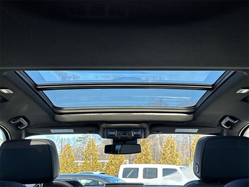 Used 2023 Chevrolet Tahoe RST w/ Luxury Package image 9