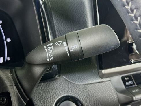 Certified 2025 Toyota Camry SE w/ Convenience Package image 16