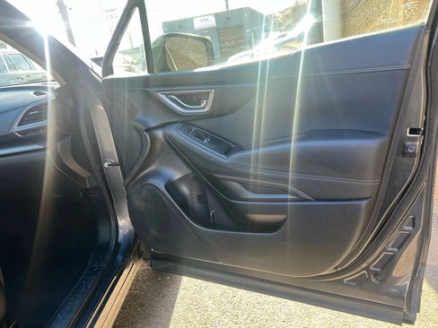 Used 2019 Subaru Forester Premium w/ All-Weather Package image 30