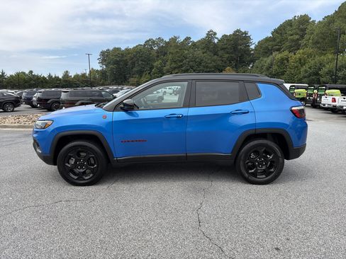 Used 2024 Jeep Compass Trailhawk AWD/4WD image 4