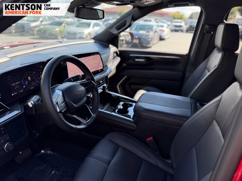 Used 2026 Chevrolet Suburban RST AWD/4WD image 31