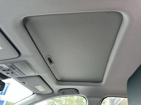 Used 2022 Honda CR-V Touring image 17