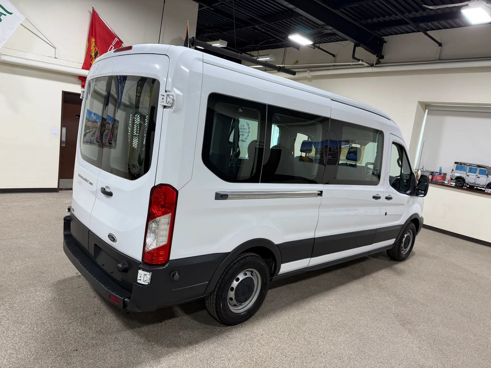 Used 2015 Ford Transit 350 XL RWD image 16