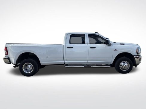 Used 2024 RAM 3500 Tradesman w/ Chrome Appearance Group image 8