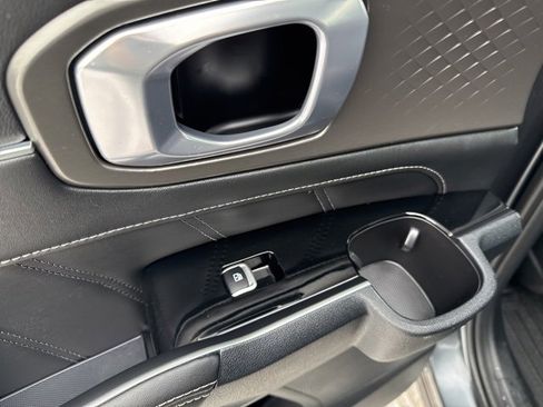 Used 2023 Kia Sorento SX image 38