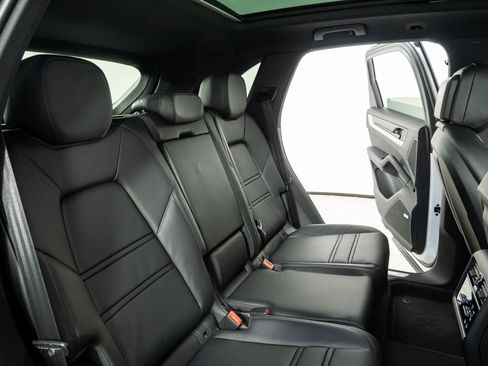 New 2026 Porsche Cayenne S AWD/4WD image 23