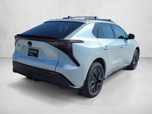 New 2026 Toyota bZ FWD image 5