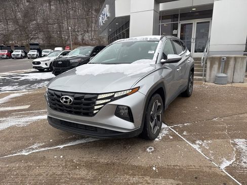 Used 2022 Hyundai Tucson SEL w/ Convenience Package image 3