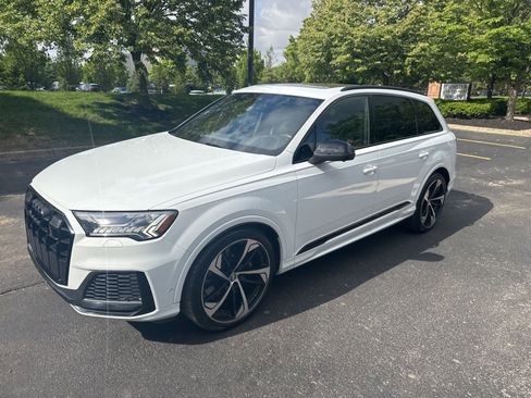 Used 2023 Audi SQ7 Premium Plus w/ Executive Package AWD/4WD image 1