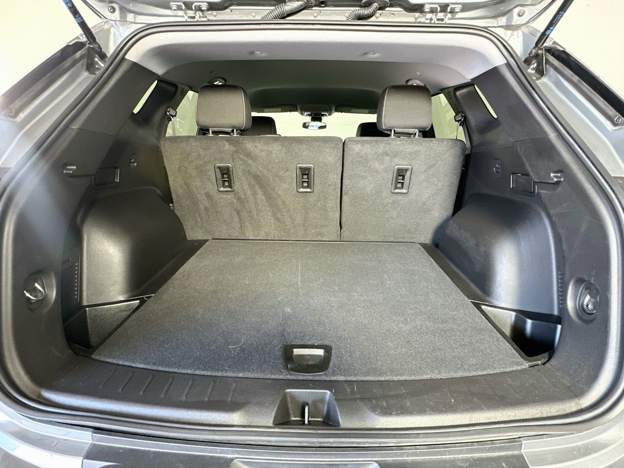 Used 2026 Chevrolet Blazer LT FWD image 29