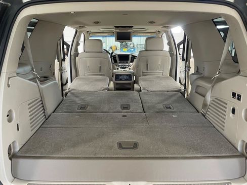 Used 2015 GMC Yukon Denali w/ Touring Package AWD/4WD image 21